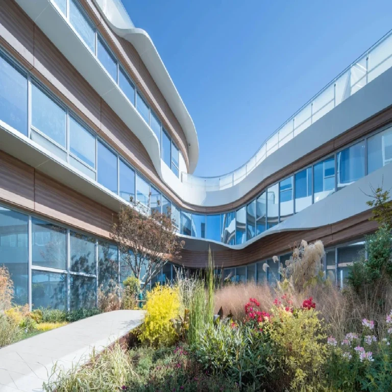 Twisted Shaped Aluminum Panels